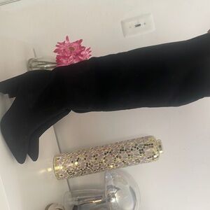 Beautiful and warm over the knee black boots size 7